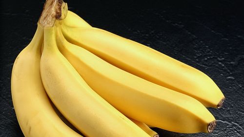 导读：本文将对一颗香蕉能结多少斤”这一问题进行详细的探讨从它的形态